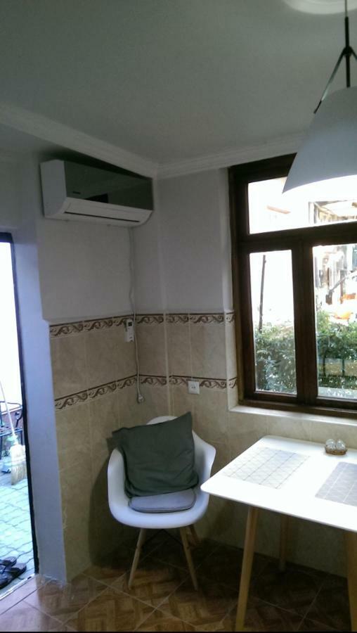 Apartamento Tamro Light House Batumi Exterior foto