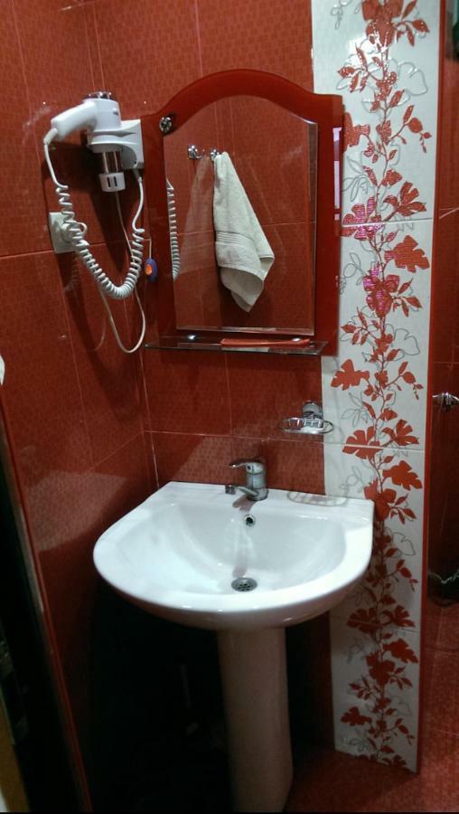 Apartamento Tamro Light House Batumi Exterior foto