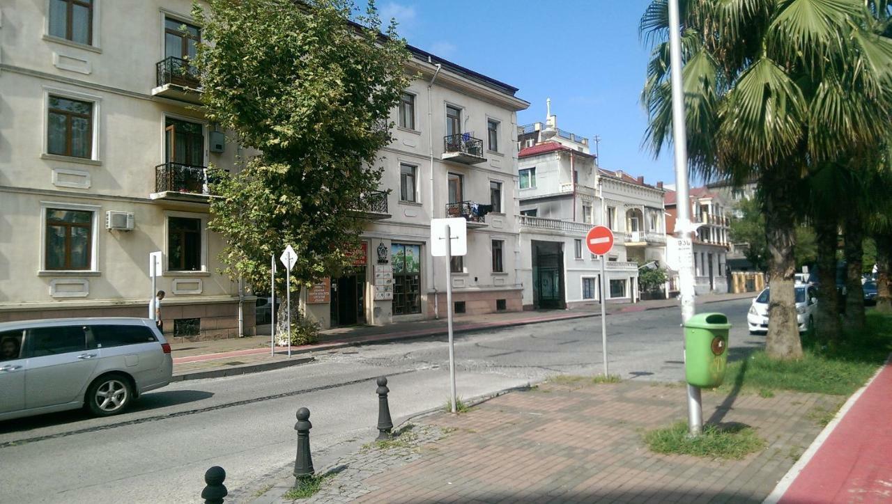 Apartamento Tamro Light House Batumi Exterior foto