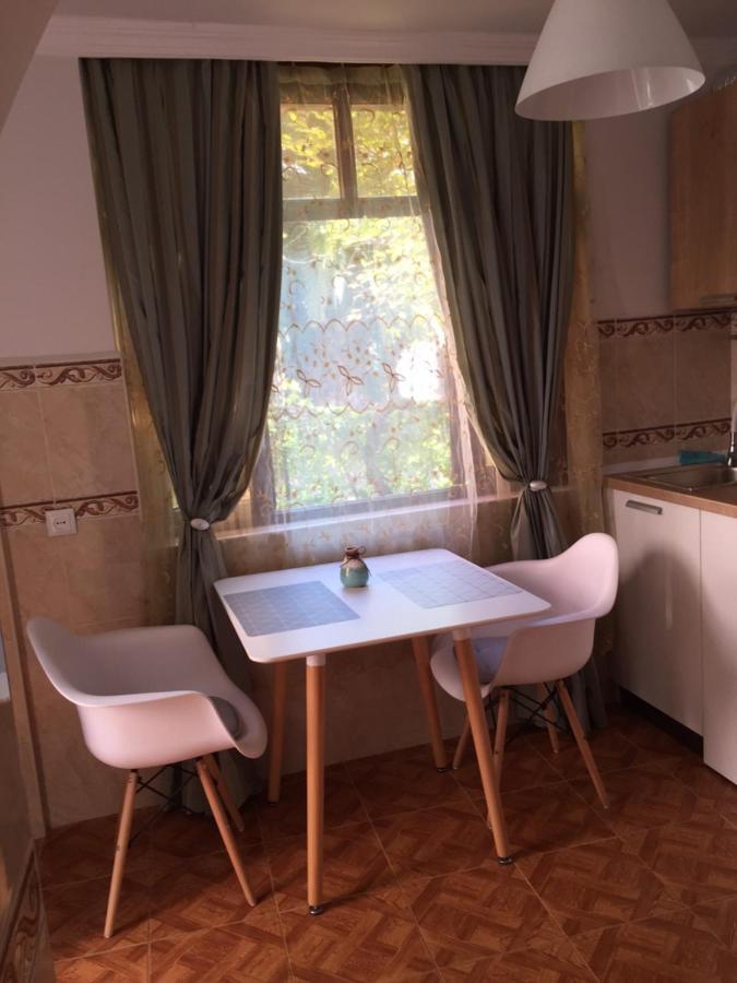 Apartamento Tamro Light House Batumi Exterior foto